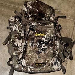 Cabelas 2500 Hunting Pack