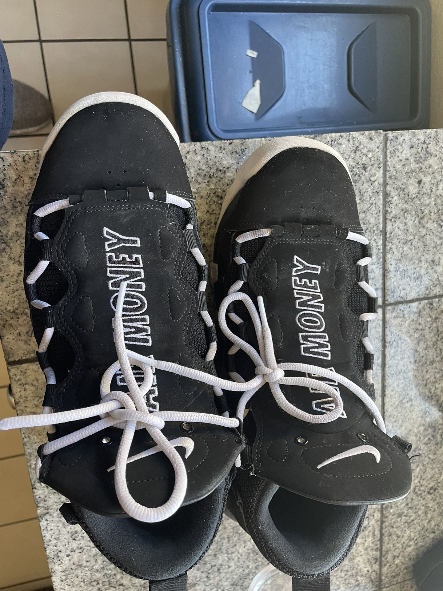 Nike Air More Money Size 9 Men 10.5 Women