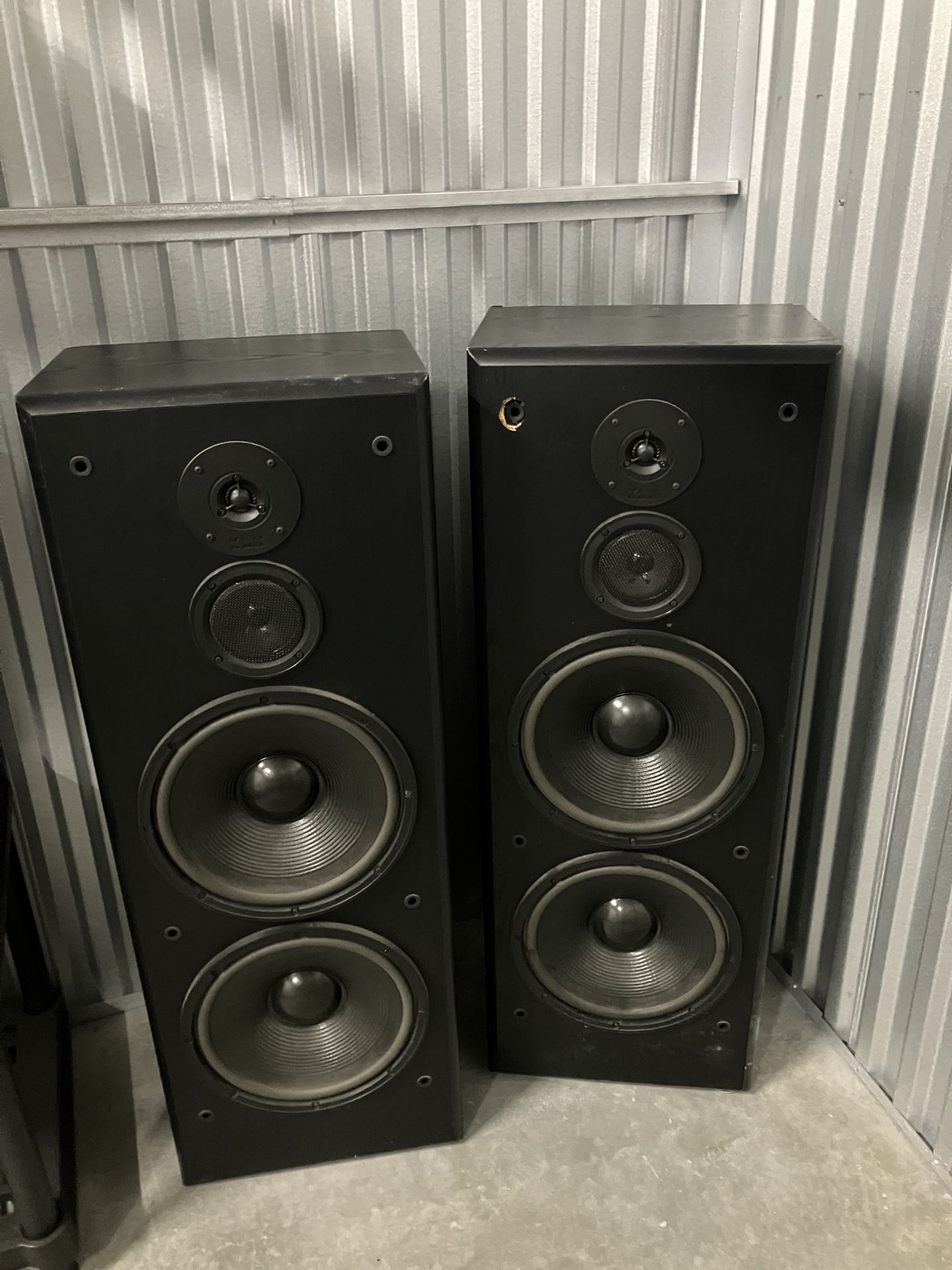 Speaker AV5001BA Floor Standing Speaker