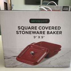 Servappetit Red Square Covered Stoneware Baker with Lid 9in x 9in Baking Dish