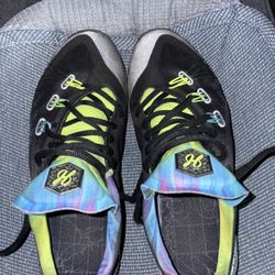 Nike basketball shoes Size 9.5 used