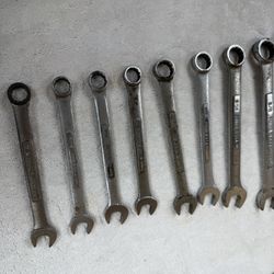 11 Craftsman Combination Wrenches a 3 duplicates SEE PHOTOS  Pick up in deer park Texas 77536