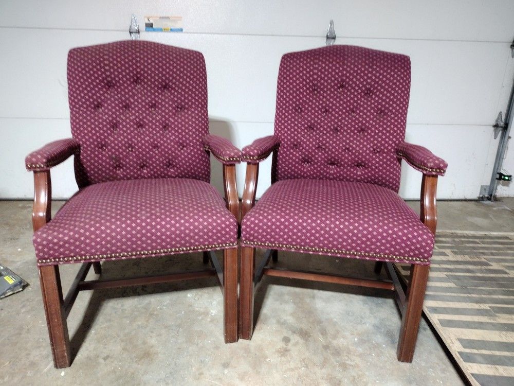 2 Living Room Chairs