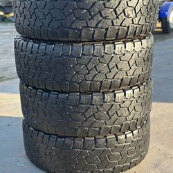 37x12.50r18