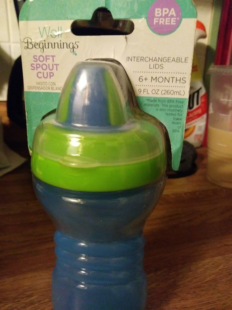 Brand new sippy cups retail for 8 Ill do 3 each.