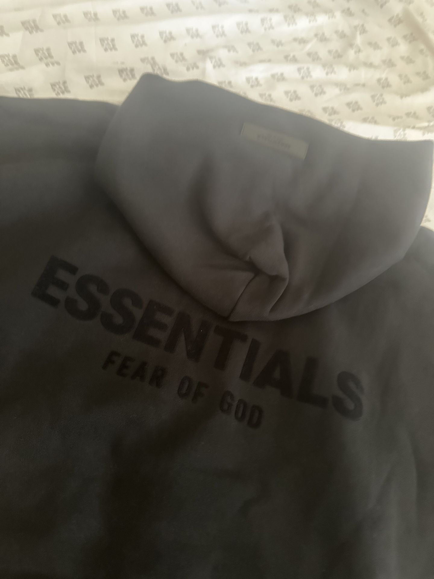 ESSENTIALS 