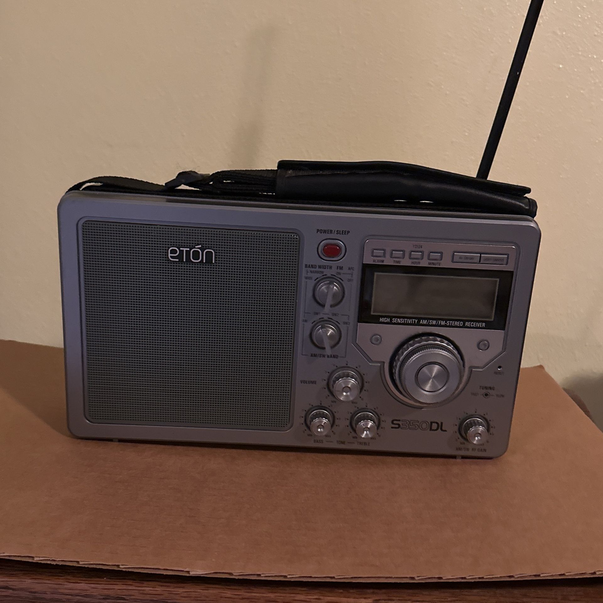 ETON S350DL Shortwave AM/FM Stereo SW1/SW2/SW3 Receiver Radio