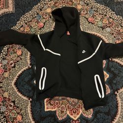 Size M Reflective Nike Teach 