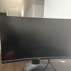 CURVED GAMING MONITOR
