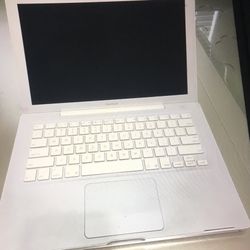 Apple MacBook Laptop 