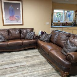 2 X 86 In Full Size Leather Couches