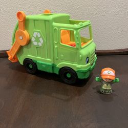 Fisher Price Little People Garbage Recycling Truck & Driver 