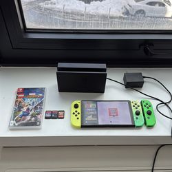 Nintendo Switch Oled With Games / Dock / Charger