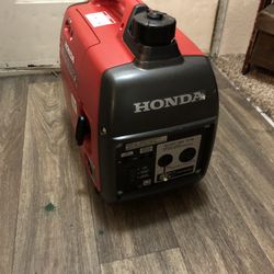 Honda 30amp 2000w Portable generator