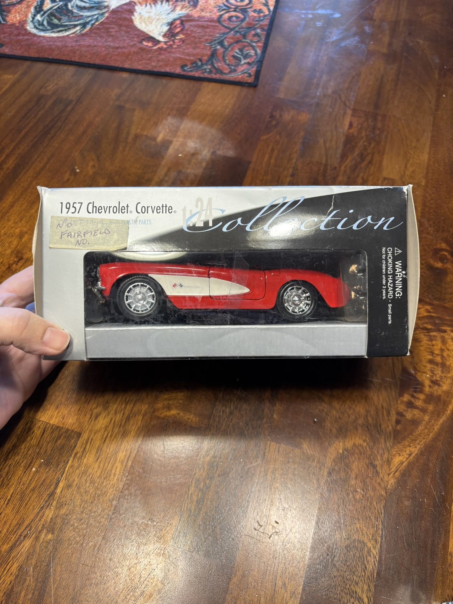 Club 24 Collectors Edition 1:24 Scale - 1957 Chevrolet Red Corvette