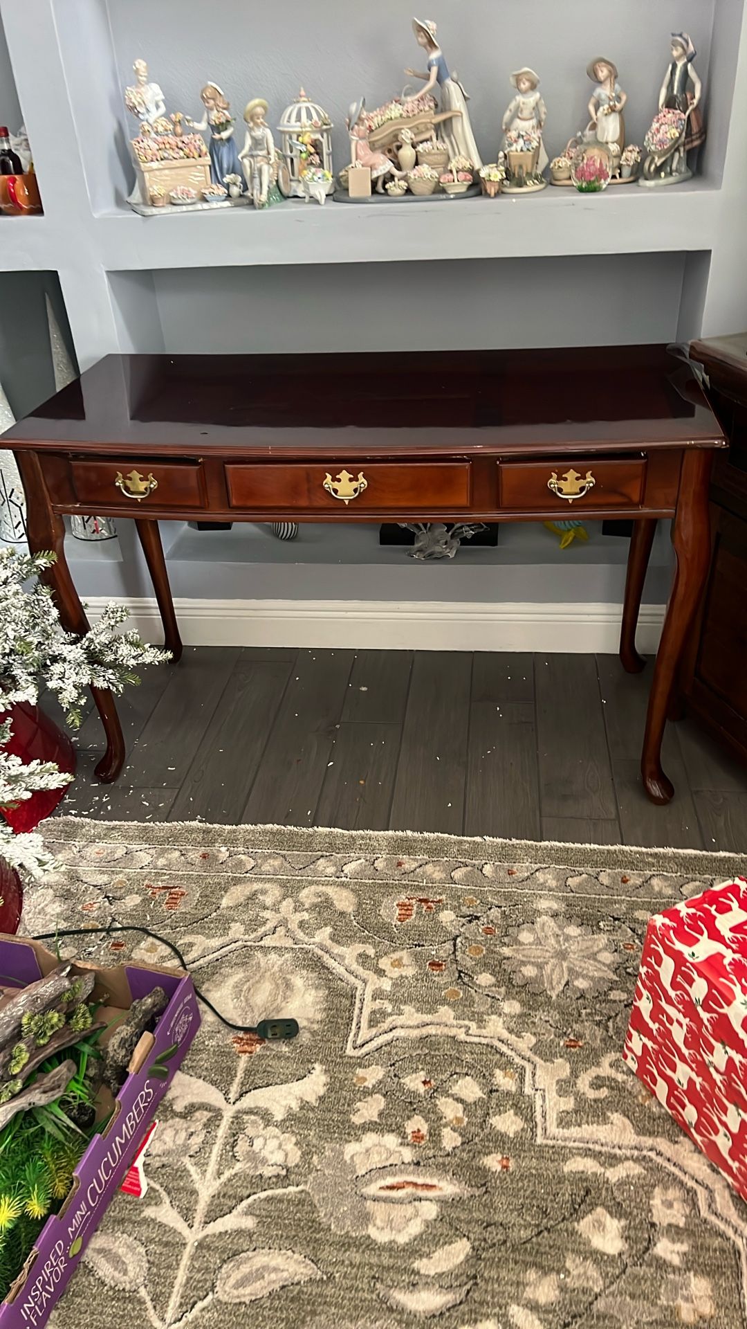Sectatory Table Secretary Table for Sale in Oakland, FL - OfferUp