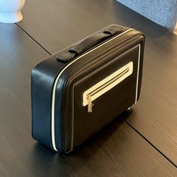 Estée Lauder Travel Overnight Bag