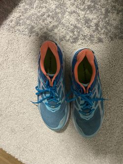 Almost brand new Hoka 1 tennis/running shoes