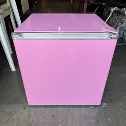 Haier 1.66 cu.ft. Color Cube Refrigerator Passion Pink Very Clean and Excellent Condition 