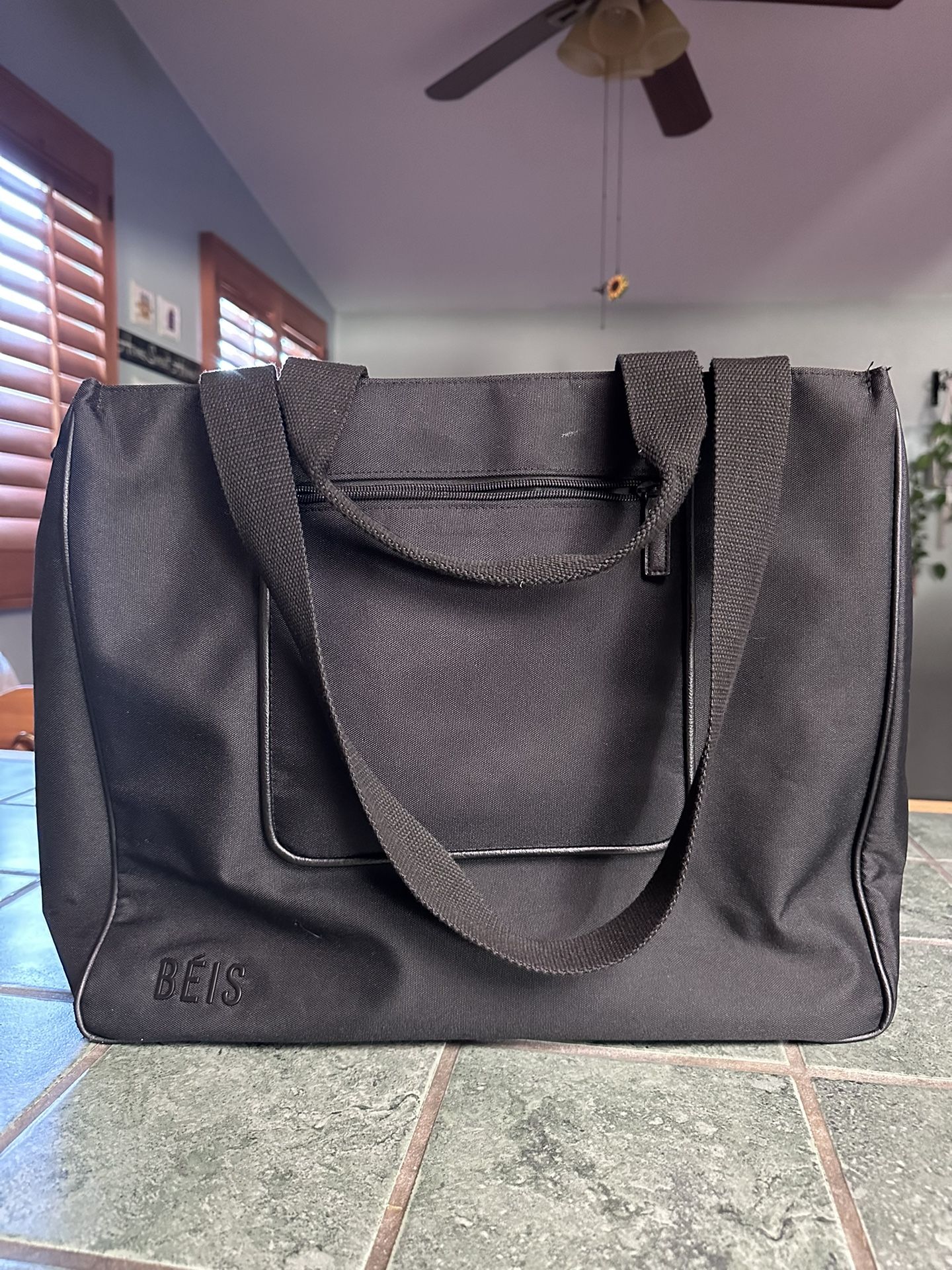 Beis The East To West Tote in Black