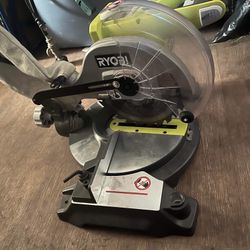 Ryobi Compound Saw