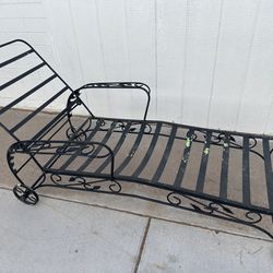 Vintage Iron Pool Lounge Chair 