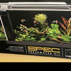 Fish tank new unopened 5 gallons full kit