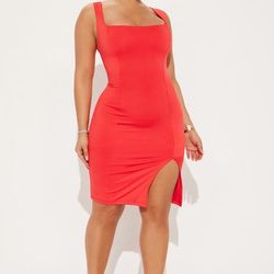 Midi Dress ! Size Medium & Large Available 