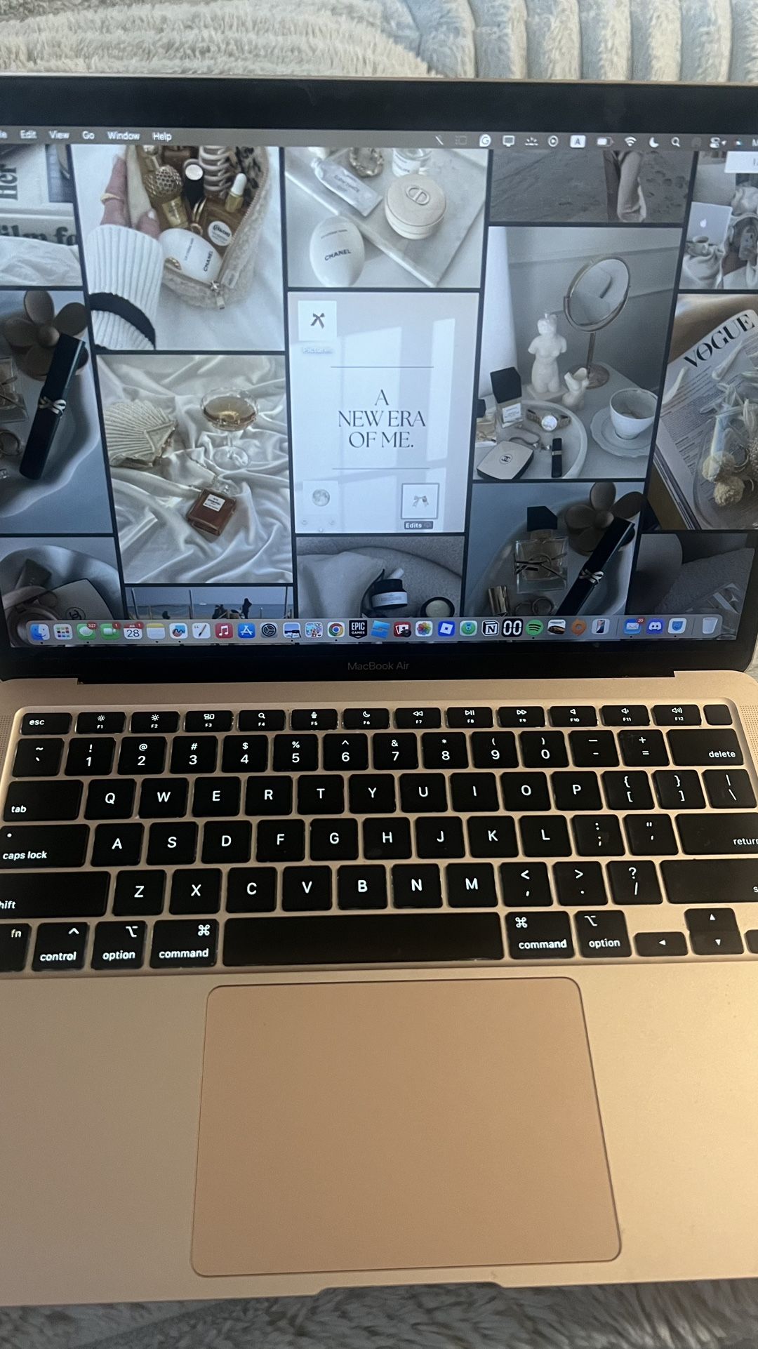 MacBook Air M1" - Gold ( Rose Gold) - 256GB SSD - Great condition
