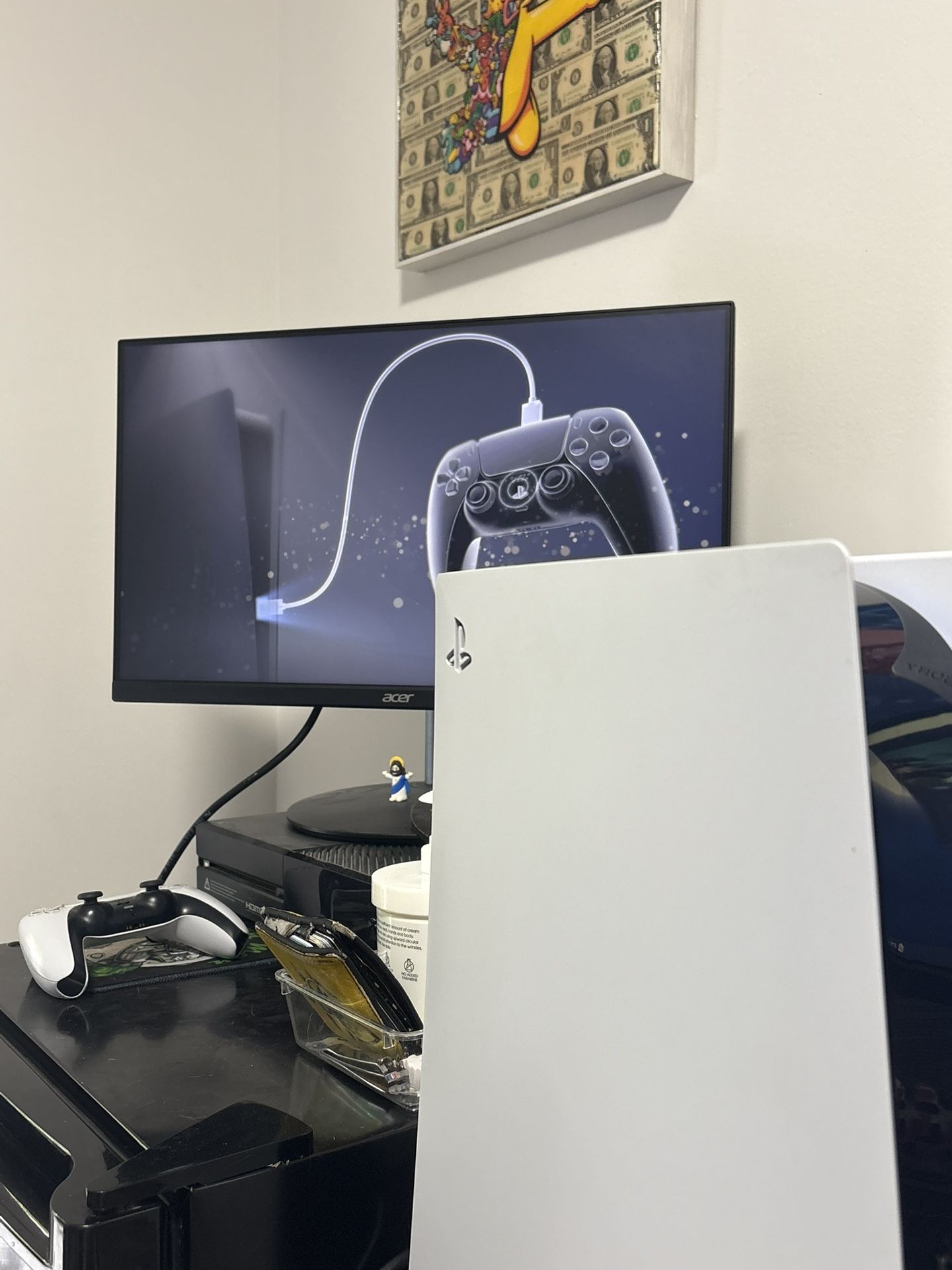Ps5 W/ Controller and Ps5 Camera