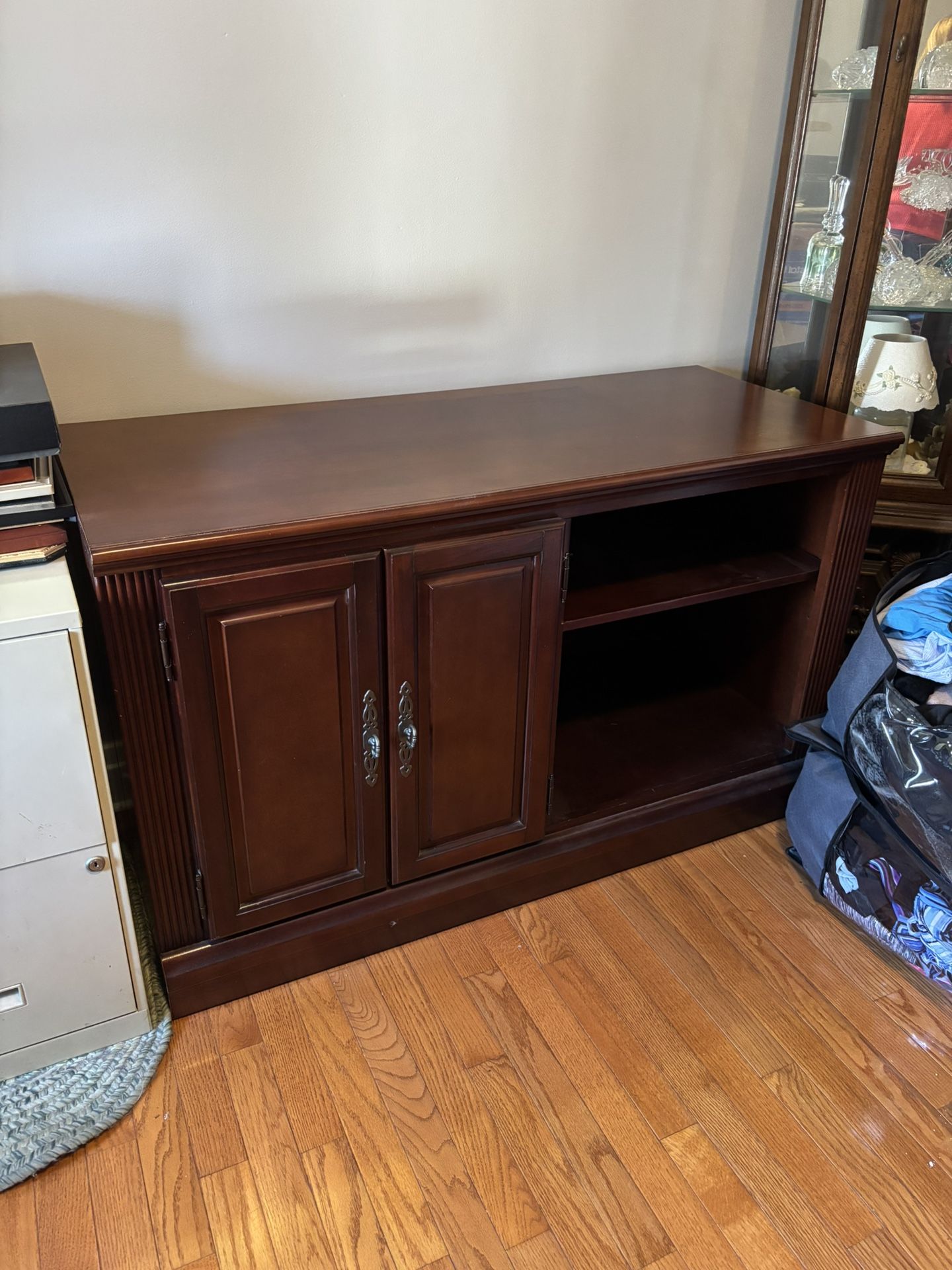 Tv Stand With Shelves And Doors