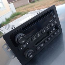 Factory 03 Yukon Xl Denal Radio/amp/speaker