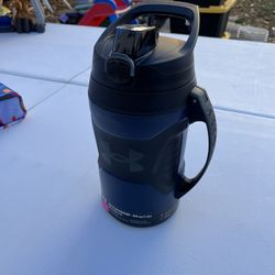 Under Armour Playmaker Sport Jug, Water Bottle 64oz
