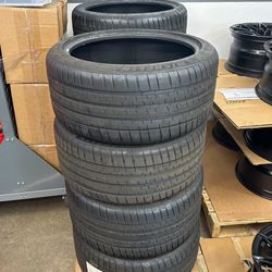 Michelin Pilot Sport 4s