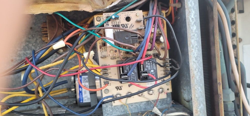 Air Conditioning / Heating