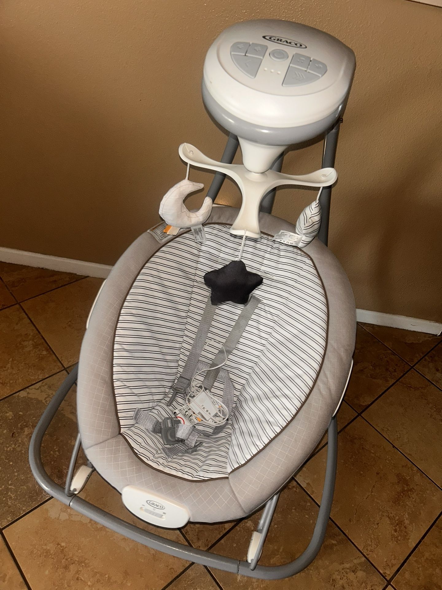 Baby bouncer and swing