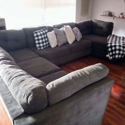 Large Sofa/Couch 