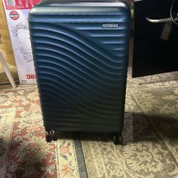 American Tourist Luggage