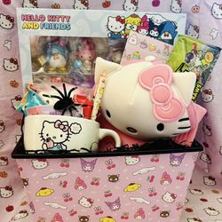 Hello Kitty Spooky Basket Halloween