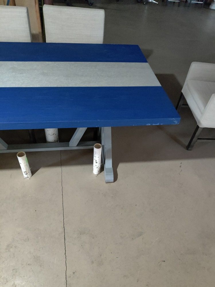 Outdoors Sturdy Table