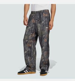 adidas Originals Camo Sweatpants Camouflage Striped Black Men's size L