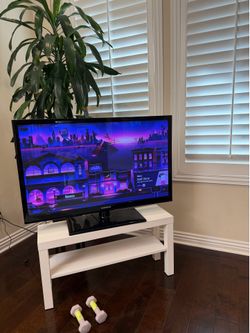 Samsung 43 TV $20, Carmel Vallet