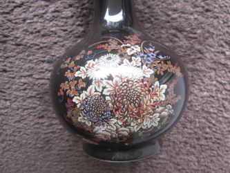 Lovely Asian Vase