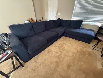 FREE COUCH