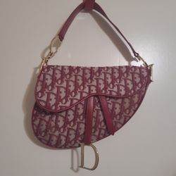Saddle shoulder bag