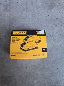 Dewalt battery's pack