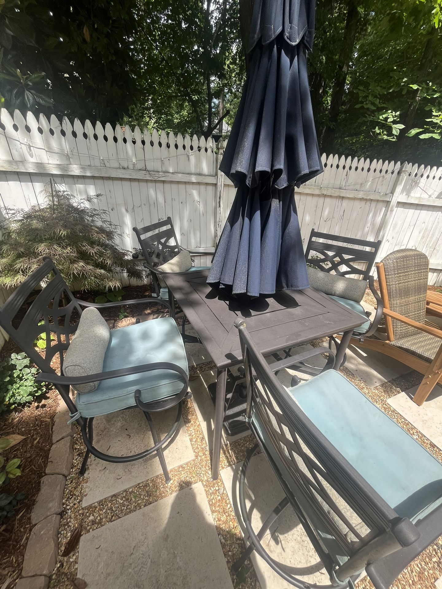 Patio Outdoor Furniture Table and Chair Set