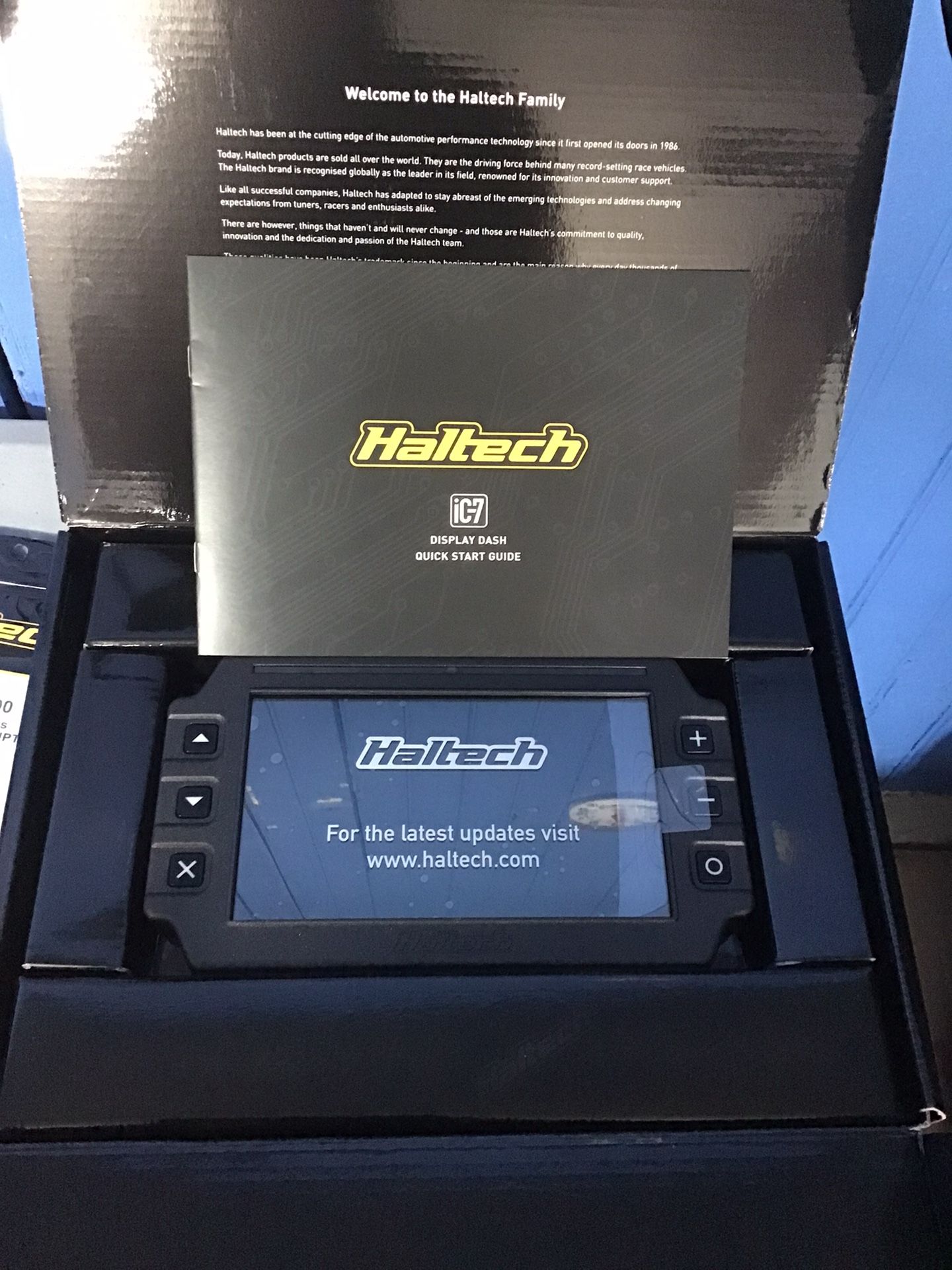 Haltech Ic-7 Digital dash Stand Alone “classic “ Kit