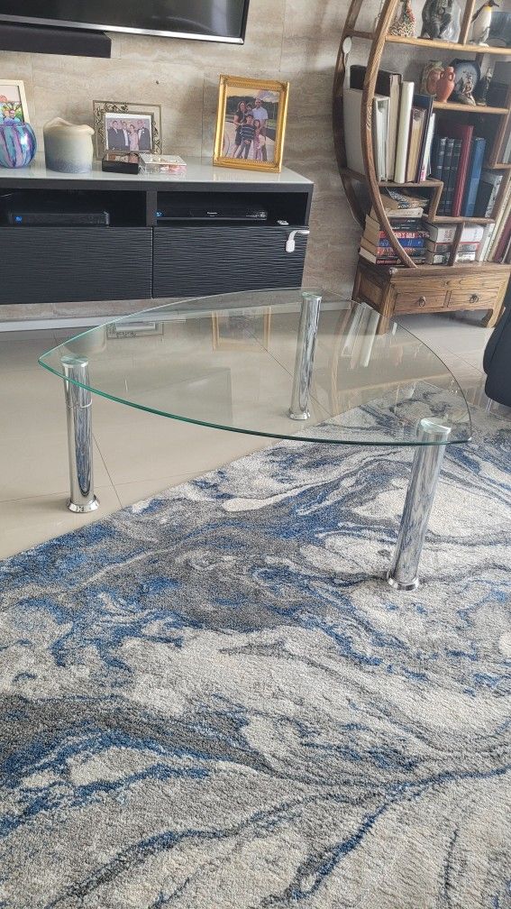 Cocktail Table And End Table