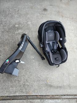 Evanflo Infant Car Seat With Base